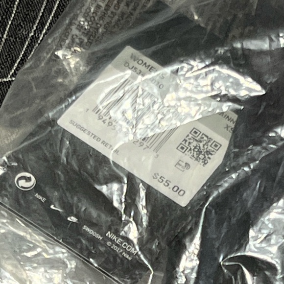 NWT NIKE ONE 7” DRI-FIT BLACK/MULTI WOMENS PERFORMANCE TRAINING SHORTS SZ XS - Picture 8 of 8